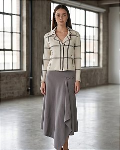 SAIA ASSIMÉTRICA ALFAIATARIA EM TRICOT (CHUMBO)