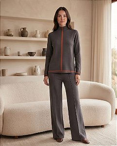 Conjunto confort calça com friso e blusa com det. telha (Calça E Blusa chumbo)
