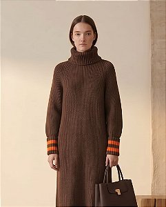 VESTIDO EM TRICOT GOLA DET. LARANJA PUNHO (MARRON)