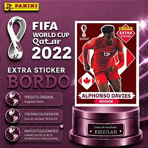 2022 Extra Rookie - Alphonso Davies Bordô (Base) - Canadá - Original Panini - Copa do Mundo do Qatar 2022
