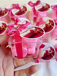 Mini sabonete de flor na caixa acrílica