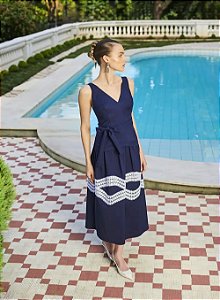 Vestido Midi Evasê Detalhe Renda