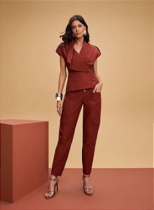 CONJUNTO BLUSA COM CALÇA CARGO