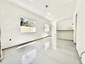 2 Quartos - 56 m² Útil - Rasa - Independente