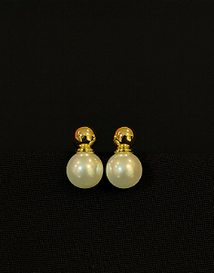 Brinco pedra Natural Shell Branca