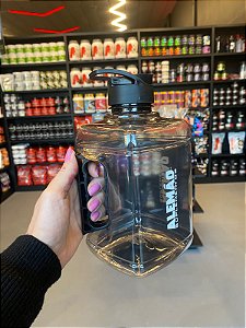 Garrafa Fumê Claro 1,5L com Tampa Preta da Alemão Suplementos
