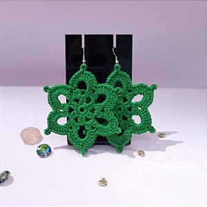 Brinco Flor de crochê verde