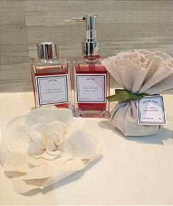 KIT AROMATIZADOR, SABONETE LÍQUIDO E SACHÊ
