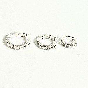 Brinco Trio de Argolinhas Cravejado em Zirconia