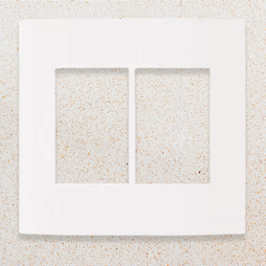 PLACA 4X4 - 6 POSTOS - BRANCO FOSCO - SLEEK CLEAN