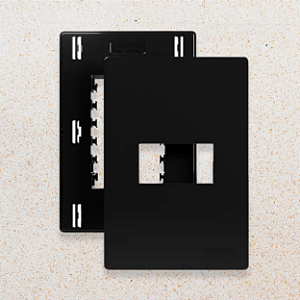 PLACA + SUPORTE - 4X2 - 1 POSTO - EBONY - INFINITI PLUS