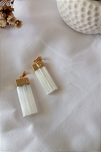 Pingente de Selenita com banho dourado – Limpeza Espiritual, Paz e Conexão Superior