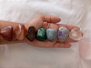 Kit 7 Cristais Chakras rolado – Alinhamento, Energia e Equilíbrio Interior