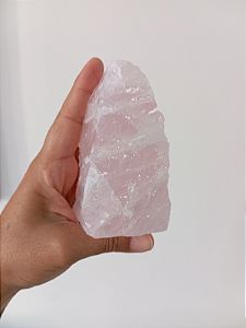 Base Serrada de Quartzo Rosa – Amor Próprio, Gratidão, Relacionamento e Harmonia