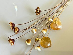 Pingente de Coração Mini de Citrino – Prosperidade, energia positiva, alegria e confiança