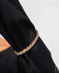 PULSEIRA CRAVEJADA | SEMI JOIA