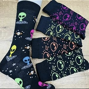 Meias Divertidas com Estampa de Alienígenas e Planetas