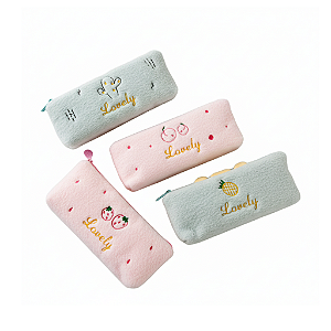 Necessaire Estojo Escolar Lovely Pelinhos Felpudo Colorido - Allmini