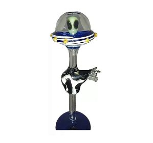 Piteira nave espacial abduzindo vaca