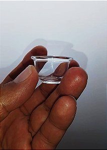 Mini cuia de vidro 3,5 cm x 2 cm altura aprox.