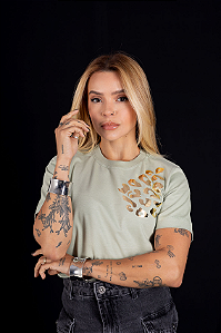 Tshirt Oncinha Aplicação Foil