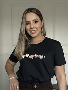 Tshirt 5 Corações 1