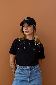Tshirt Bordada Girassóis Preta Algodão