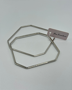 Bracelete Design Aro Quadrado Liso banhado em ródio