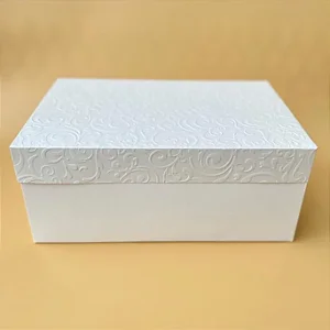 Caixa presente branca - 24x16x10cm