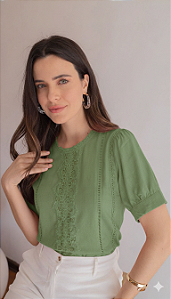 BLUSA ZILDA DETALHES RENDA NUBIA
