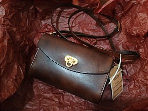Bolsa couro escuro natural vegetal - 100% artesanal