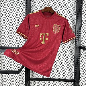CAMISA BAYERN DE MUNIQUE VINHO COMEMORATIVA 2026 MASCULINA TAILANDESA