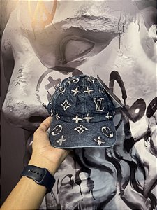 Boné LV