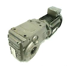 KA67 DRN100L4 | SEW-EURODRIVE | Motoredutor Ortogonal KA67 Eixo Vazado 40mm Motor 2.2kW