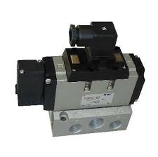 VFS4110-5DZ-04 | SMC | Válvula Pneumática 5/2 Vias Solenoide Simples 24VDC 1/2"