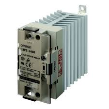 G3PE-245B DC12-24 | Omron | Relé de Estado Sólido Trifásico 45A 200/480Vca Controle 12/24Vcc