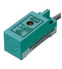 NBB5-F9-E2 | Pepperl+Fuchs | Sensor Indutivo Retangular NBB5-F9-E2 PNP 5mm Alcance