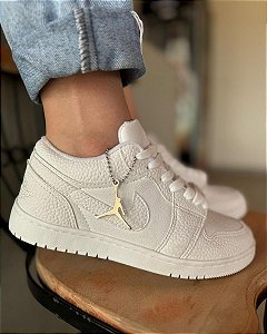 Nike Dunk Low - Estilo e Conforto em Cada Passo