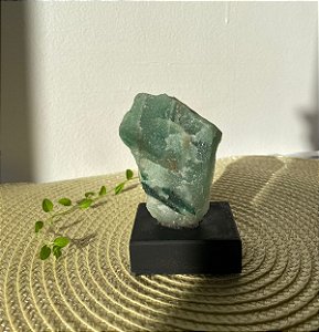 Quartzo verde (com base em madeira)