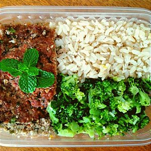 Quibe de Forno Recheado com Abóbora Cabotia