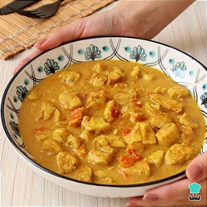 Frango em Cubos ao Molho Curry
