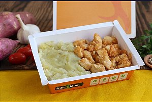 Frango Em Cubos Com Purê de Batata Doce