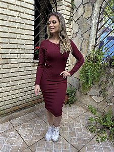 Vestido canelado gola careca midi