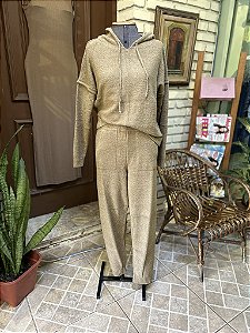 Conjunto de trico mousse canguru