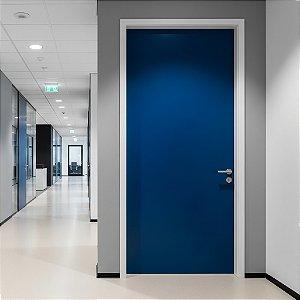 Porta Piso Teto com Revestimento em Fórmica