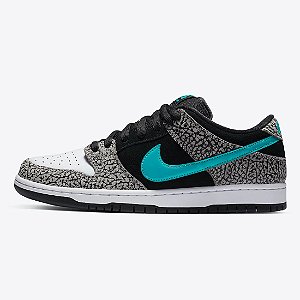 Nike SB Dunk Low Elephant