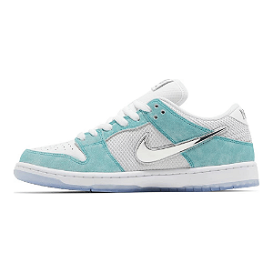 Nike SB Dunk Low April