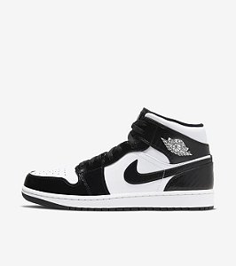 Air Jordan 1 Mid Carbon Fiber