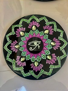 Mandala com Olho de Hórus, Proteção, Sabedoria e Visão Interior Um símbolo ancestral envolto em geometria sagrada, para despertar o poder que habita em você