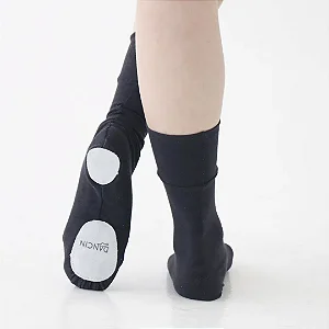 Bota meio cano solado de sapatilha